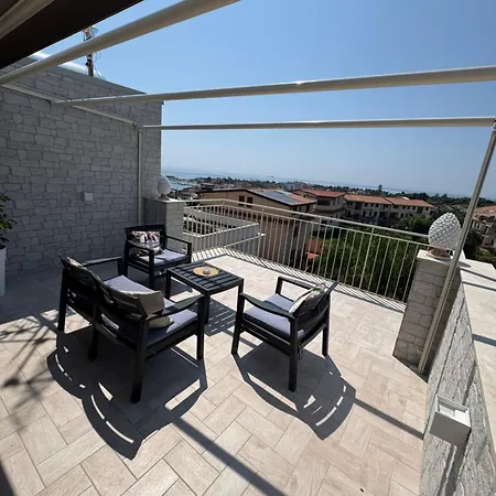 Elysium Apartament *
