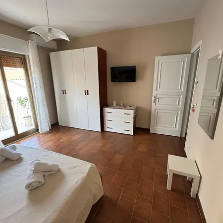 Elysium Giardini-Naxos